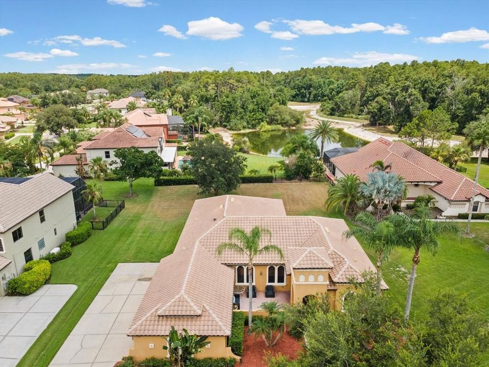 En Venta: $699,900 (4 camas, 3 baños, 2573 Pies cuadrados)