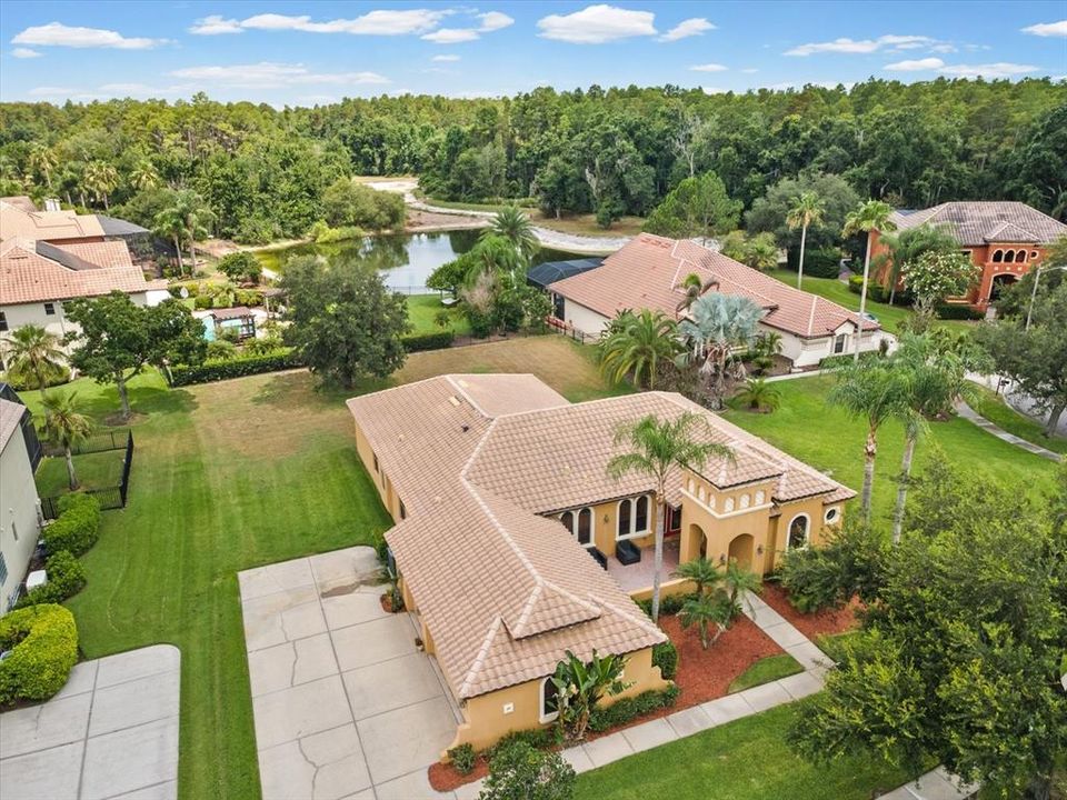 En Venta: $699,900 (4 camas, 3 baños, 2573 Pies cuadrados)