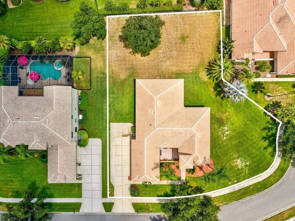 En Venta: $699,900 (4 camas, 3 baños, 2573 Pies cuadrados)