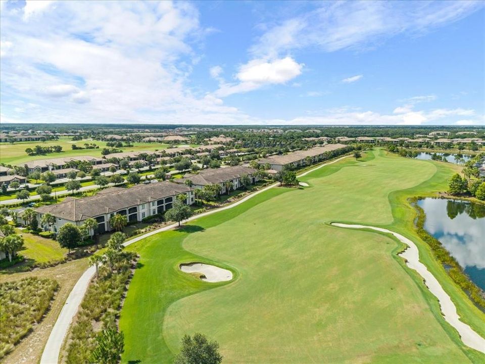 For Sale: $439,000 (2 beds, 2 baths, 1329 Square Feet)