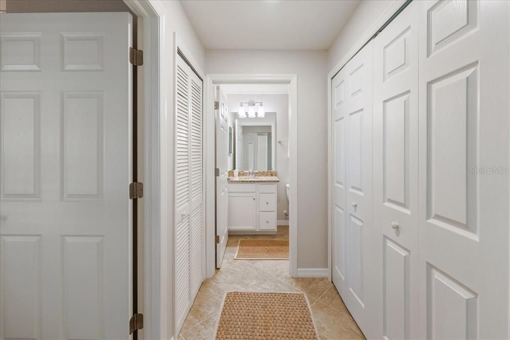 For Sale: $439,000 (2 beds, 2 baths, 1329 Square Feet)