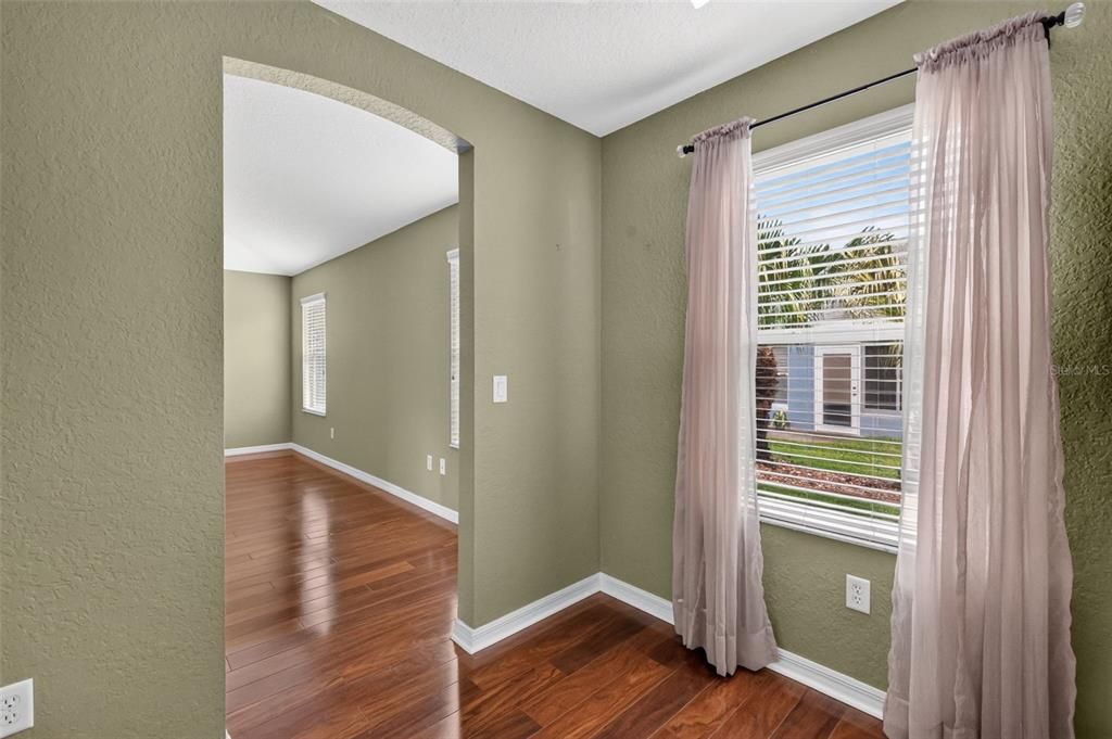 For Sale: $425,000 (3 beds, 2 baths, 2039 Square Feet)