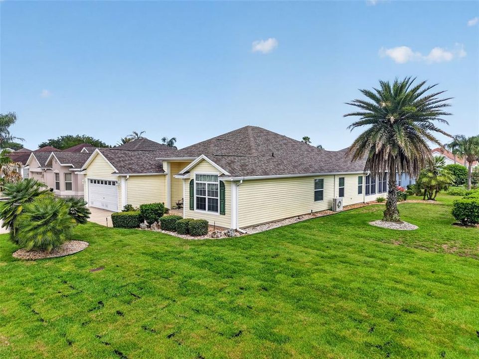 For Sale: $425,000 (3 beds, 2 baths, 2039 Square Feet)