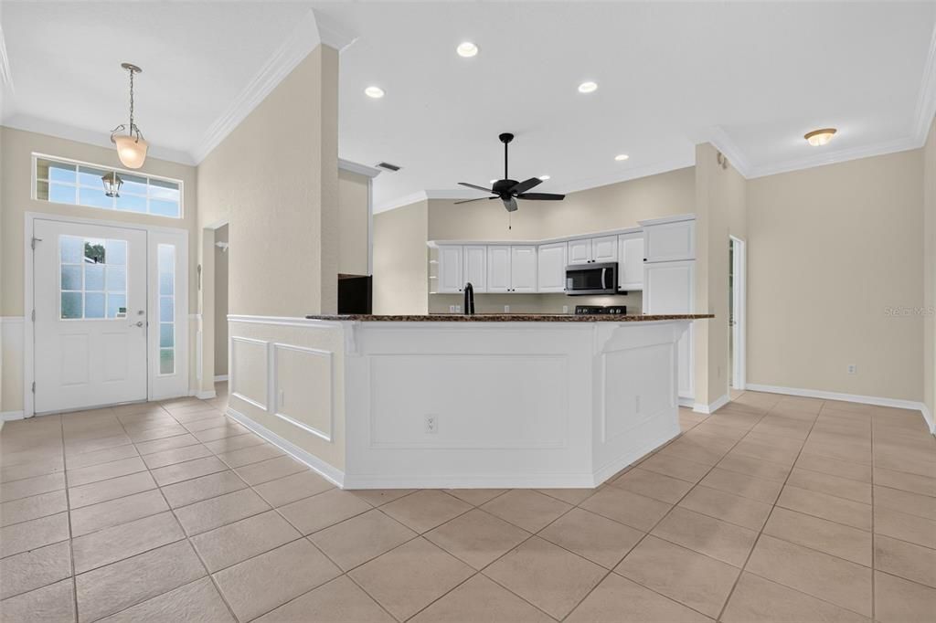 For Sale: $425,000 (3 beds, 2 baths, 2039 Square Feet)