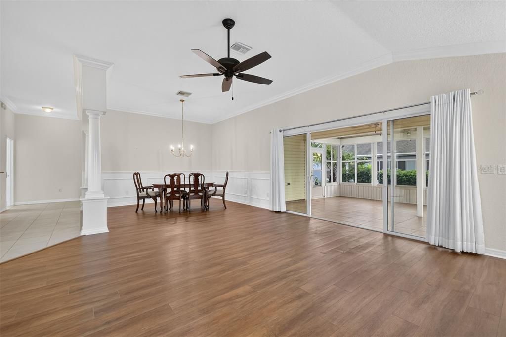 For Sale: $425,000 (3 beds, 2 baths, 2039 Square Feet)