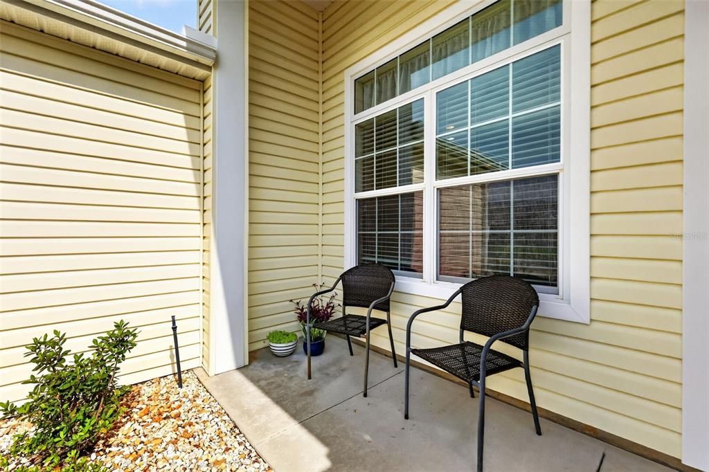 For Sale: $425,000 (3 beds, 2 baths, 2039 Square Feet)