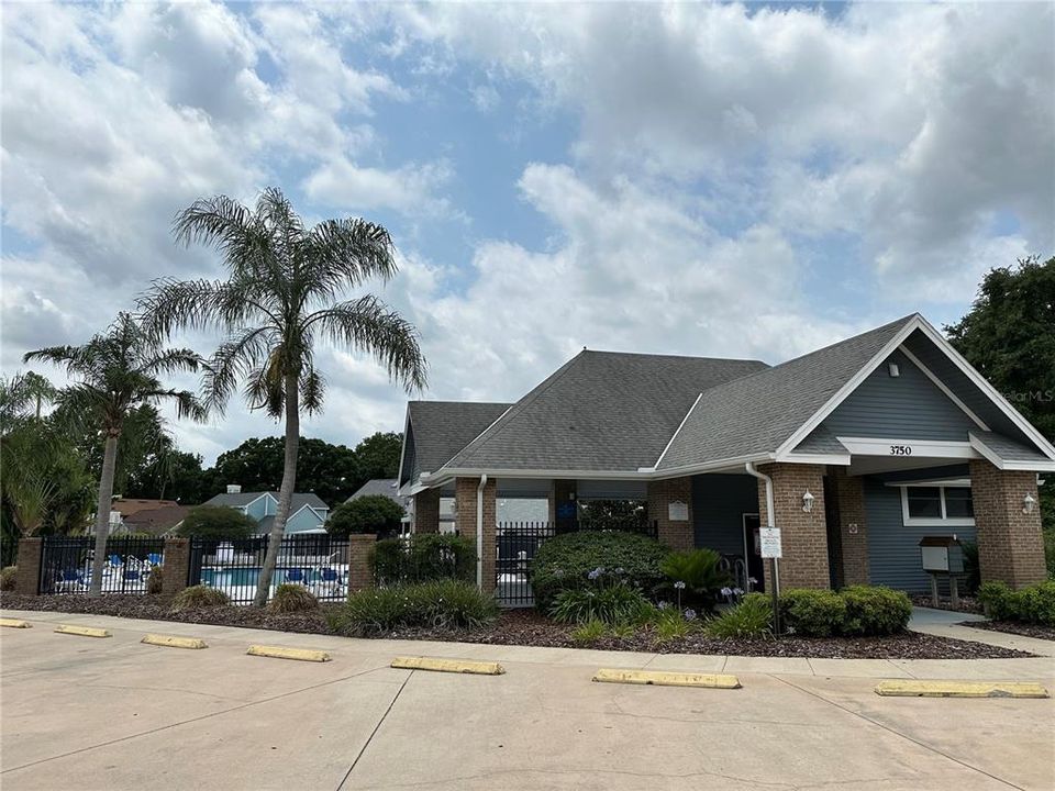 For Sale: $415,000 (3 beds, 2 baths, 1527 Square Feet)