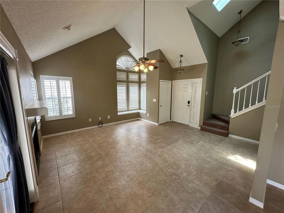 For Sale: $415,000 (3 beds, 2 baths, 1527 Square Feet)