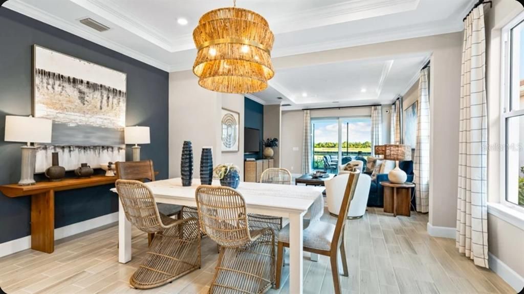На продажу: $424,990 (2 спален, 2 ванн, 1785 Квадратных фут)
