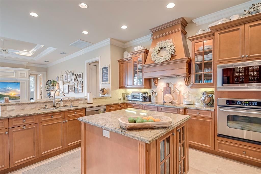 For Sale: $1,029,000 (4 beds, 3 baths, 4488 Square Feet)