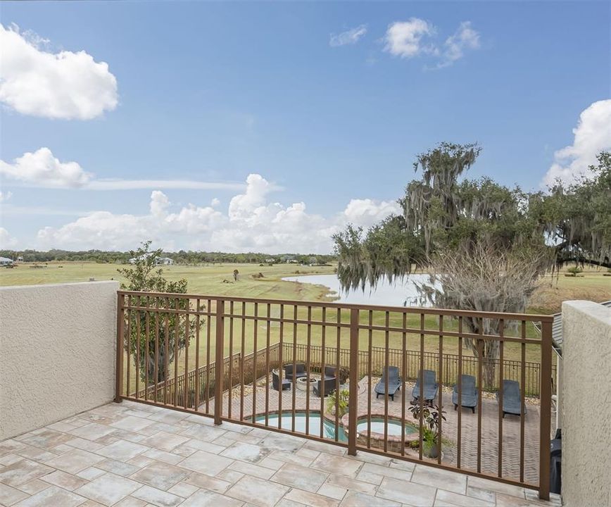 For Sale: $1,029,000 (4 beds, 3 baths, 4488 Square Feet)