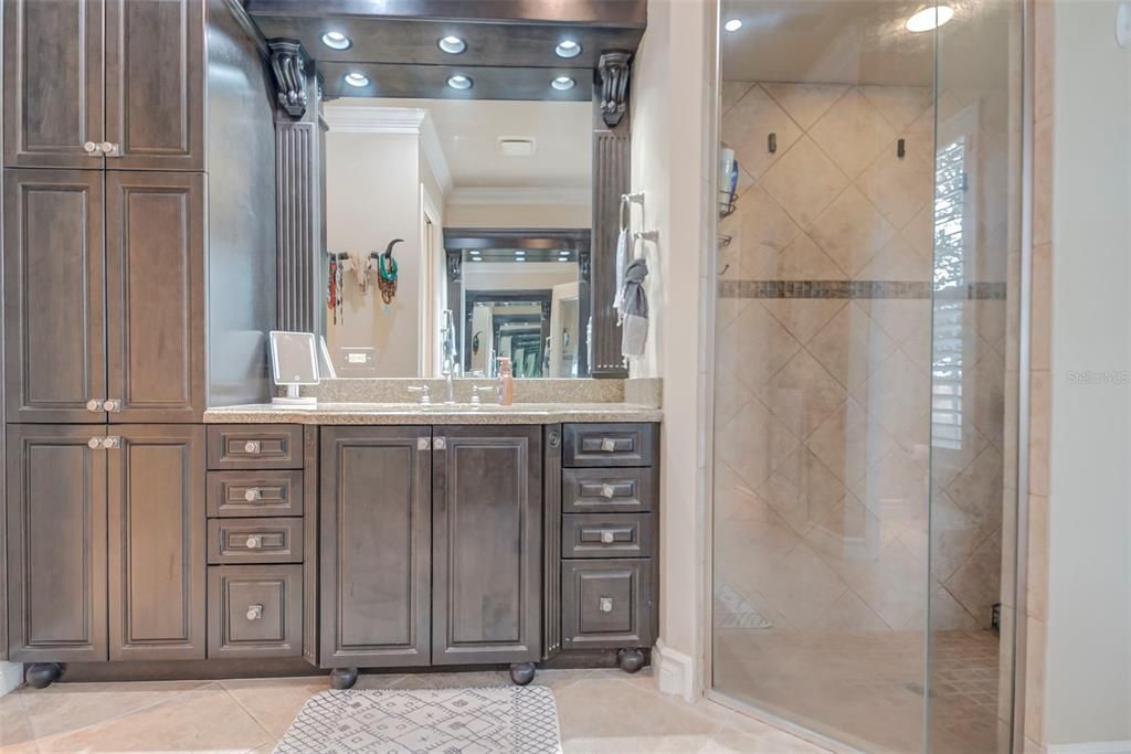 For Sale: $1,029,000 (4 beds, 3 baths, 4488 Square Feet)