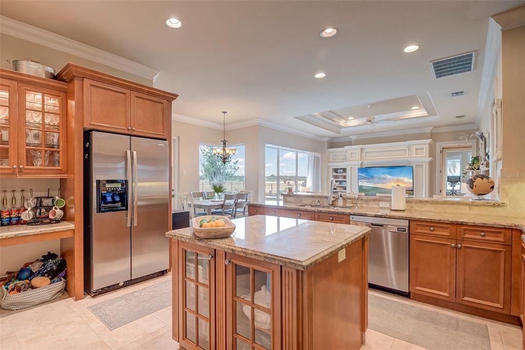 For Sale: $1,029,000 (4 beds, 3 baths, 4488 Square Feet)