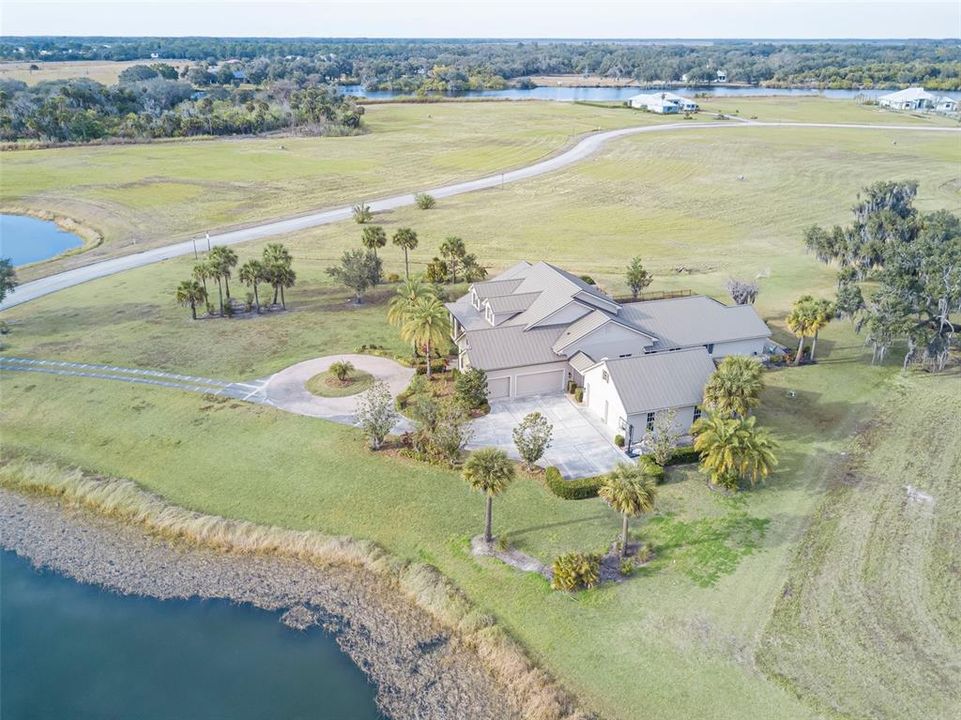 For Sale: $1,029,000 (4 beds, 3 baths, 4488 Square Feet)