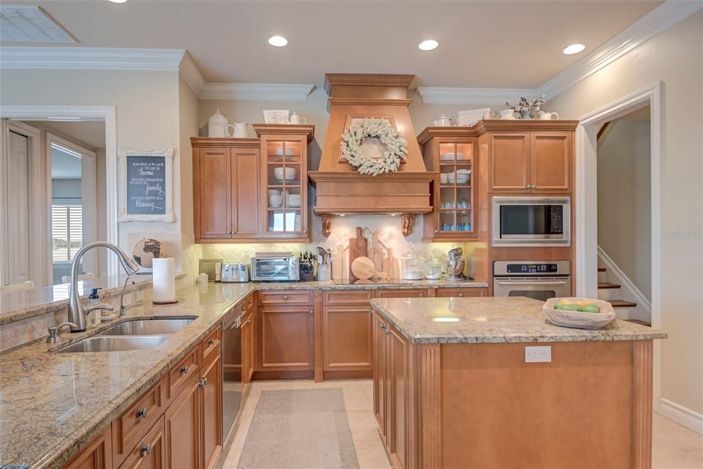 For Sale: $1,029,000 (4 beds, 3 baths, 4488 Square Feet)