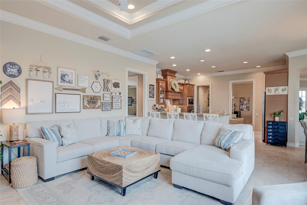 For Sale: $1,029,000 (4 beds, 3 baths, 4488 Square Feet)