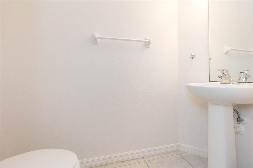 For Sale: $245,000 (3 beds, 2 baths, 1604 Square Feet)