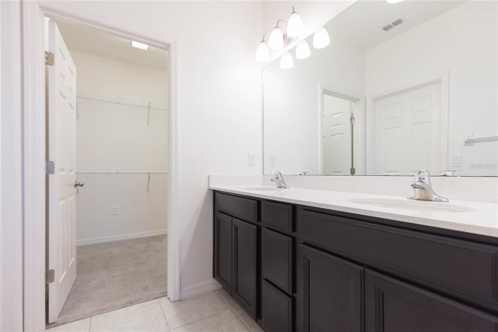 For Sale: $245,000 (3 beds, 2 baths, 1604 Square Feet)