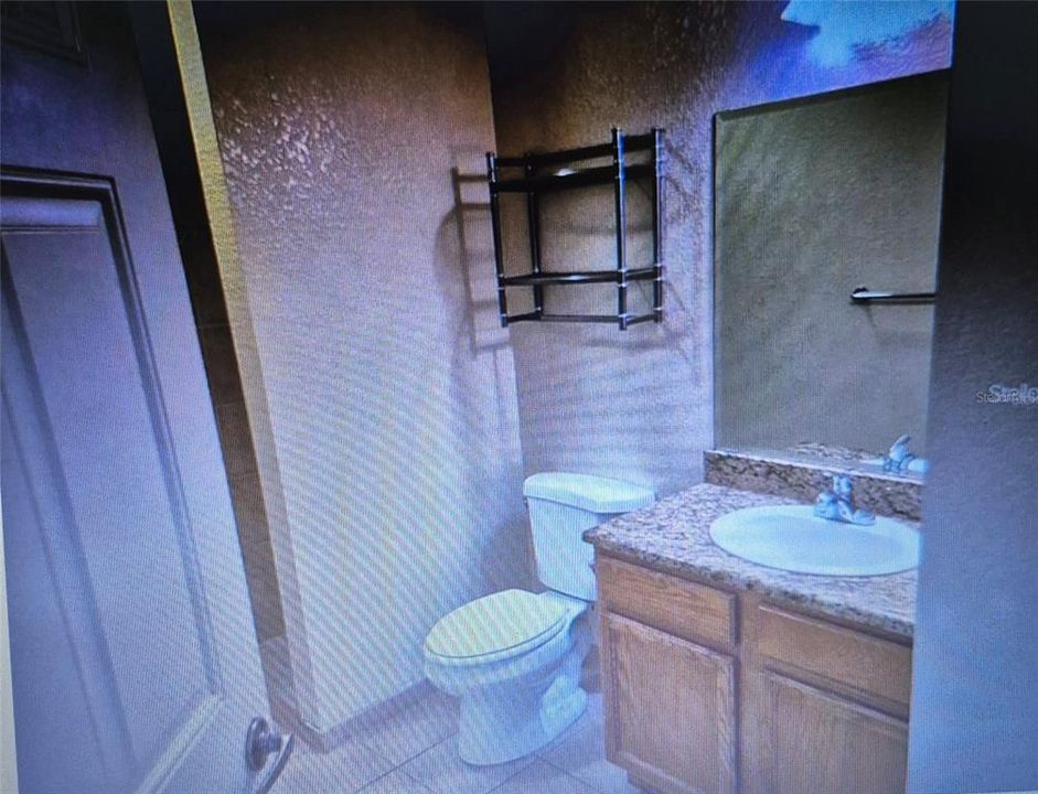 For Rent: $1,400 (1 beds, 1 baths, 781 Square Feet)