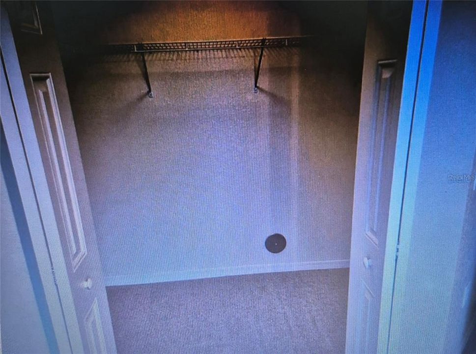 For Rent: $1,400 (1 beds, 1 baths, 781 Square Feet)