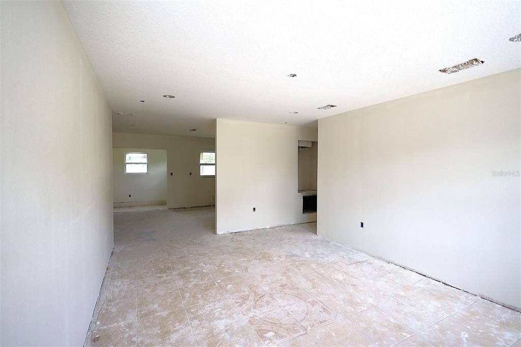 For Sale: $119,000 (4 beds, 2 baths, 1810 Square Feet)