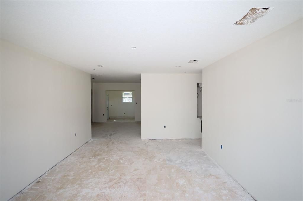 For Sale: $119,000 (4 beds, 2 baths, 1810 Square Feet)