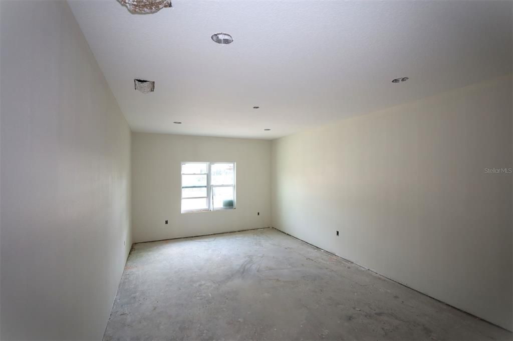For Sale: $119,000 (4 beds, 2 baths, 1810 Square Feet)