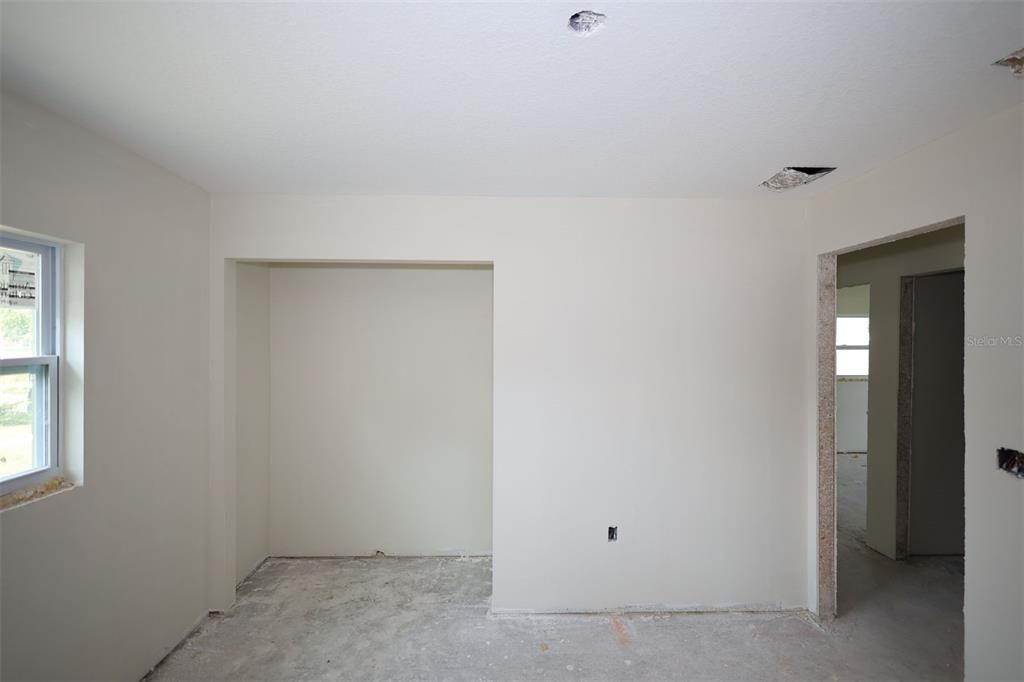 For Sale: $119,000 (4 beds, 2 baths, 1810 Square Feet)