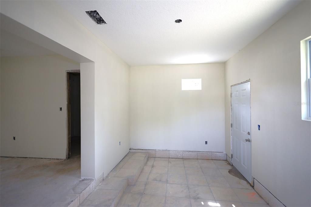 For Sale: $119,000 (4 beds, 2 baths, 1810 Square Feet)