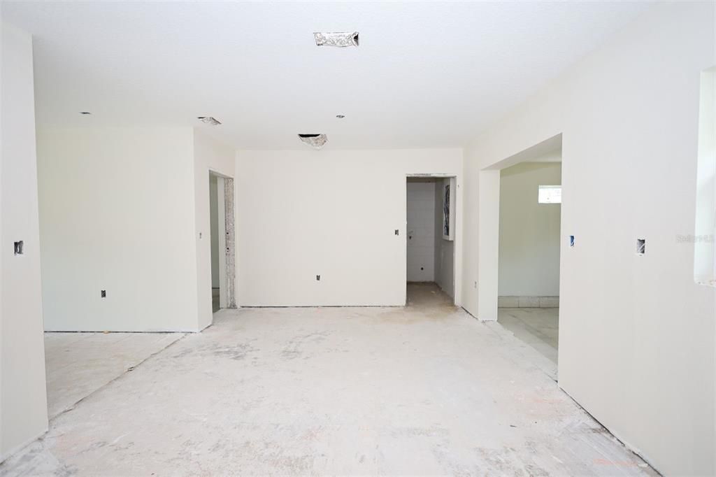 For Sale: $119,000 (4 beds, 2 baths, 1810 Square Feet)