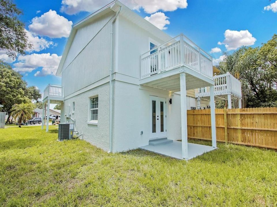 For Sale: $380,000 (2 beds, 1 baths, 1340 Square Feet)