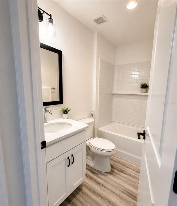 В аренду: $2,550 (3 спален, 2 ванн, 1487 Квадратных фут)