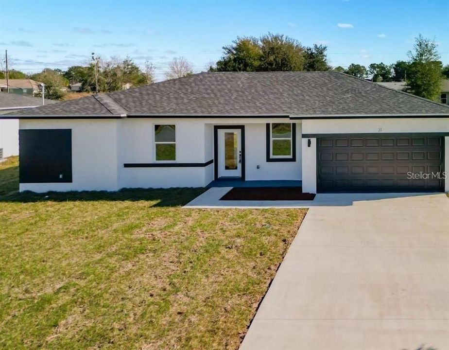 For Rent: $2,100 (4 beds, 2 baths, 1636 Square Feet)