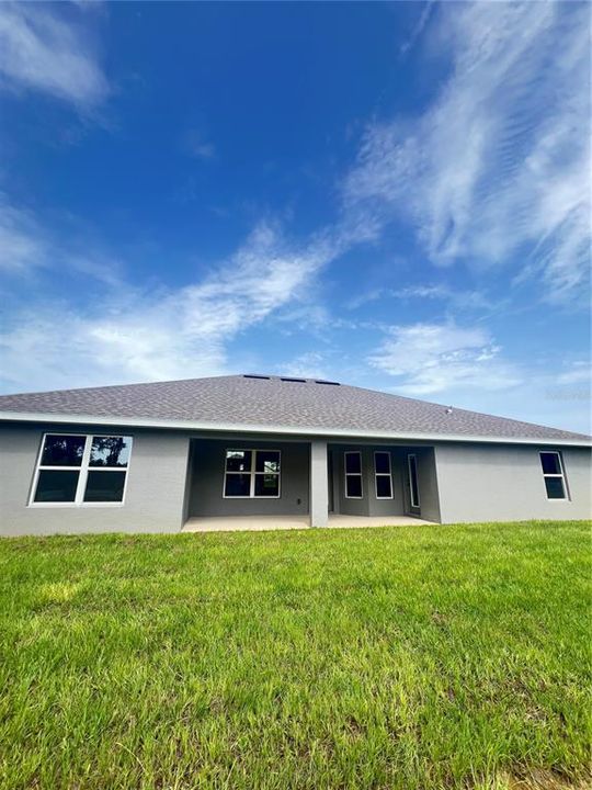 En Venta: $552,850 (4 camas, 2 baños, 2330 Pies cuadrados)