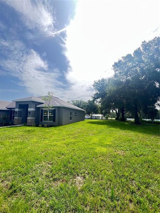 En Venta: $552,850 (4 camas, 2 baños, 2330 Pies cuadrados)