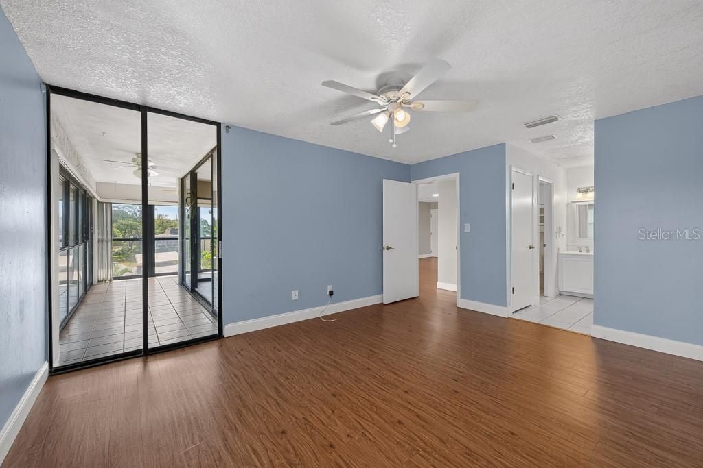 For Sale: $230,000 (3 beds, 2 baths, 1415 Square Feet)