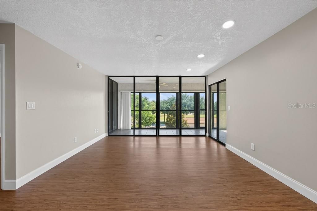 For Sale: $230,000 (3 beds, 2 baths, 1415 Square Feet)