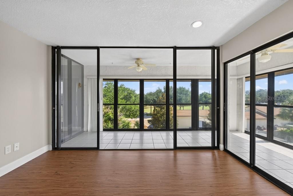 For Sale: $230,000 (3 beds, 2 baths, 1415 Square Feet)