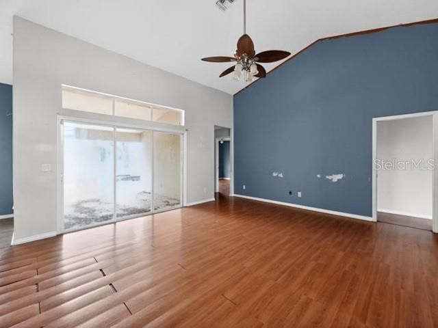 En Venta: $190,800 (3 camas, 3 baños, 2160 Pies cuadrados)