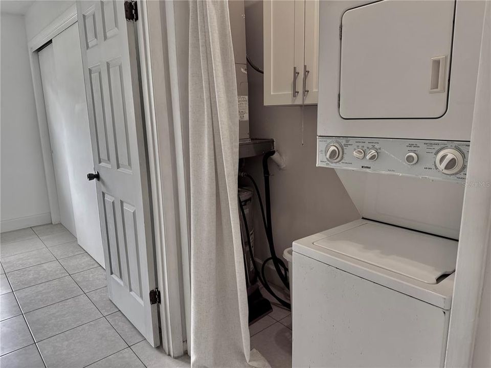 На продажу: $157,500 (2 спален, 1 ванн, 794 Квадратных фут)