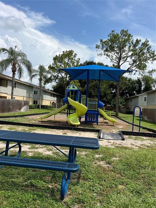 For Rent: $1,550 (2 beds, 2 baths, 918 Square Feet)