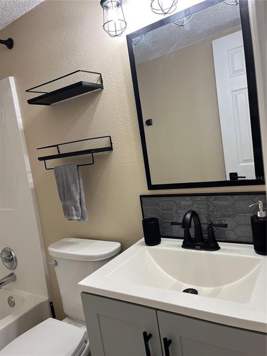 For Rent: $1,550 (2 beds, 2 baths, 918 Square Feet)