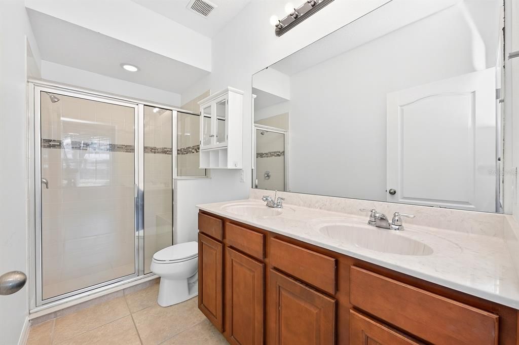 For Sale: $460,000 (4 beds, 2 baths, 1910 Square Feet)