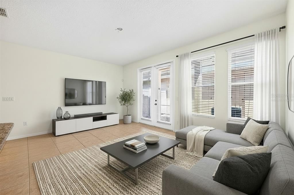 For Sale: $460,000 (4 beds, 2 baths, 1910 Square Feet)