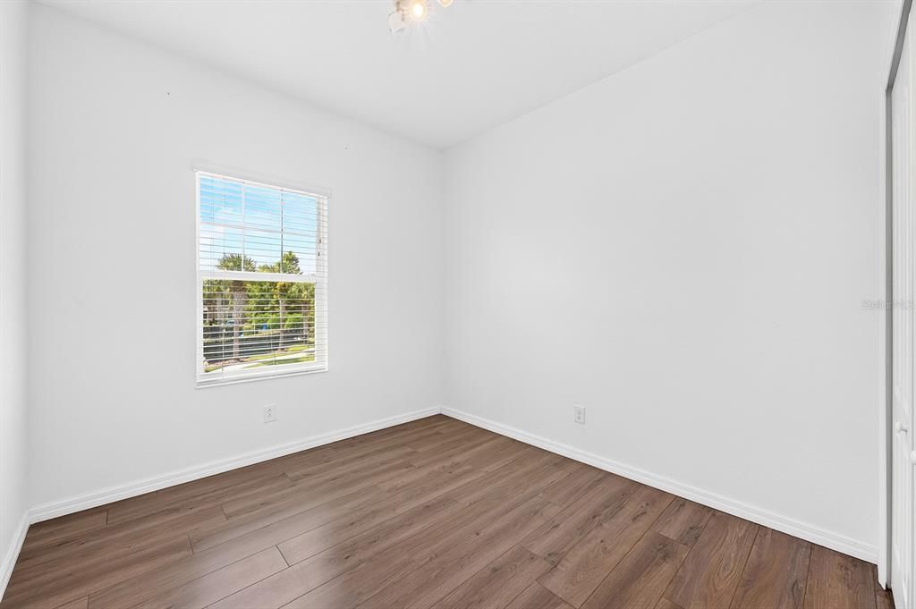 For Sale: $460,000 (4 beds, 2 baths, 1910 Square Feet)