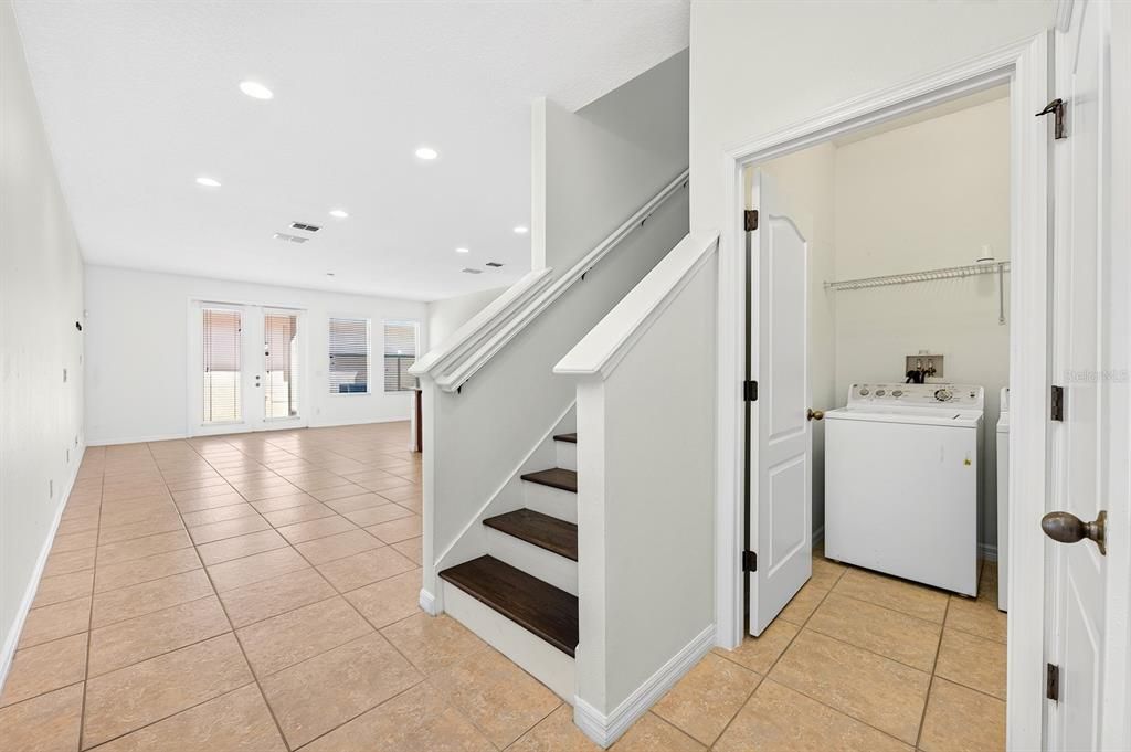 For Sale: $460,000 (4 beds, 2 baths, 1910 Square Feet)