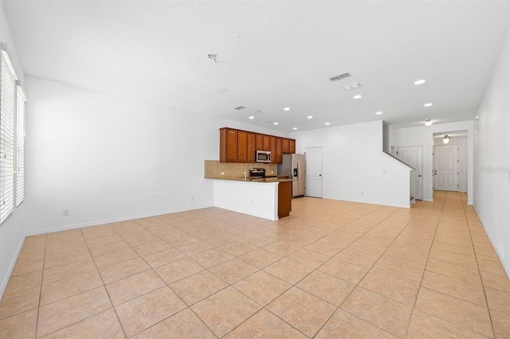 For Sale: $460,000 (4 beds, 2 baths, 1910 Square Feet)
