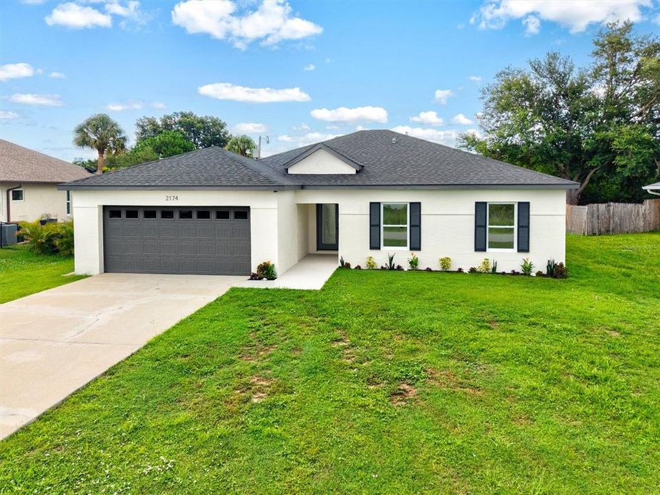 Active With Contract: $300,000 (4 beds, 2 baths, 1404 Square Feet)