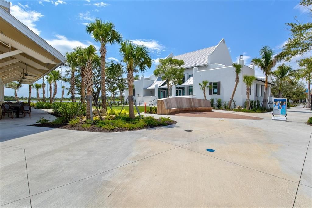 Active With Contract: $300,000 (4 beds, 2 baths, 1404 Square Feet)