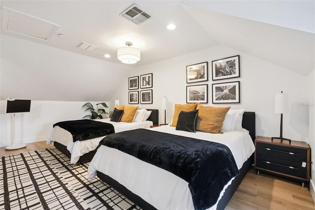For Sale: $875,000 (3 beds, 2 baths, 2158 Square Feet)